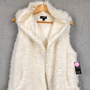 NWT a.n.a Woman Snowdrift Faux Fur Hooded Open Front Sleeveless Vest Sz L